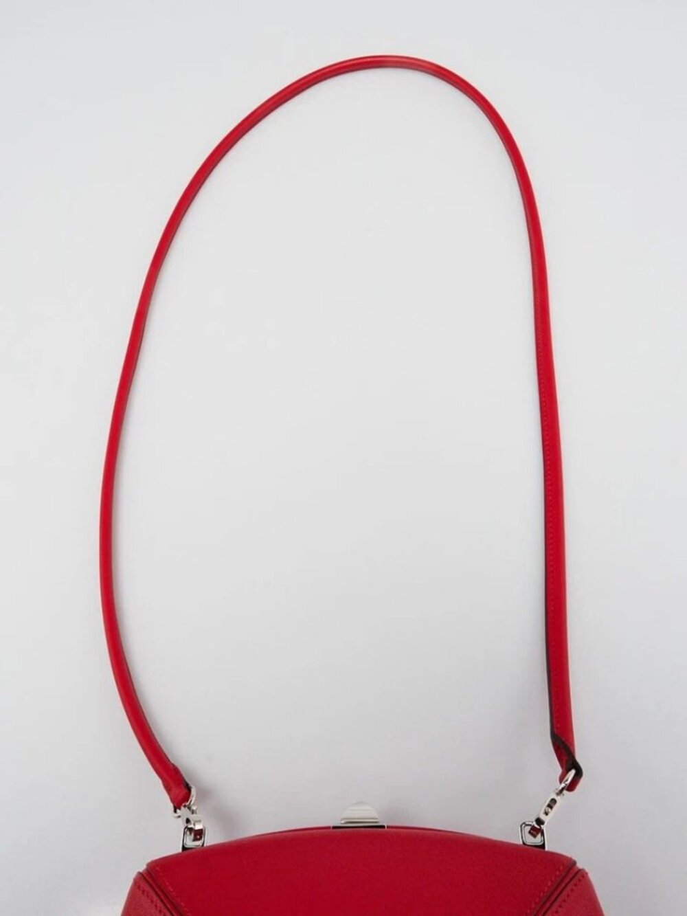 Hermes Rouge De Cœur Chevre Chamkila Leather Palladium Plated Clou Medor Mina - Picture 3 of 12